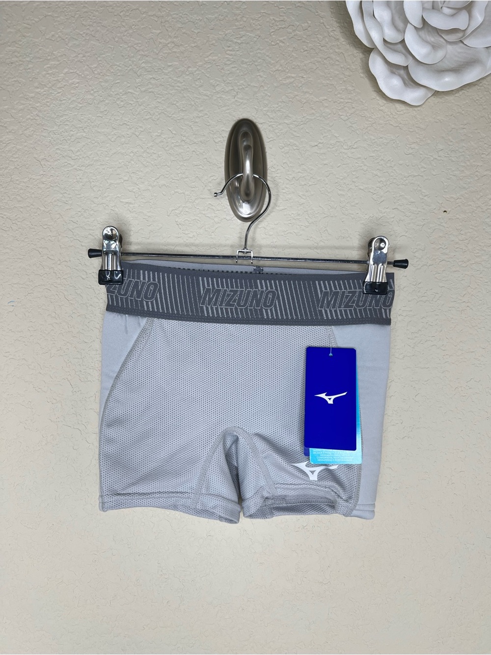 NTM: Mizuno Youth Small Sliding Compression Shorts Gray NWT Baseball Softball